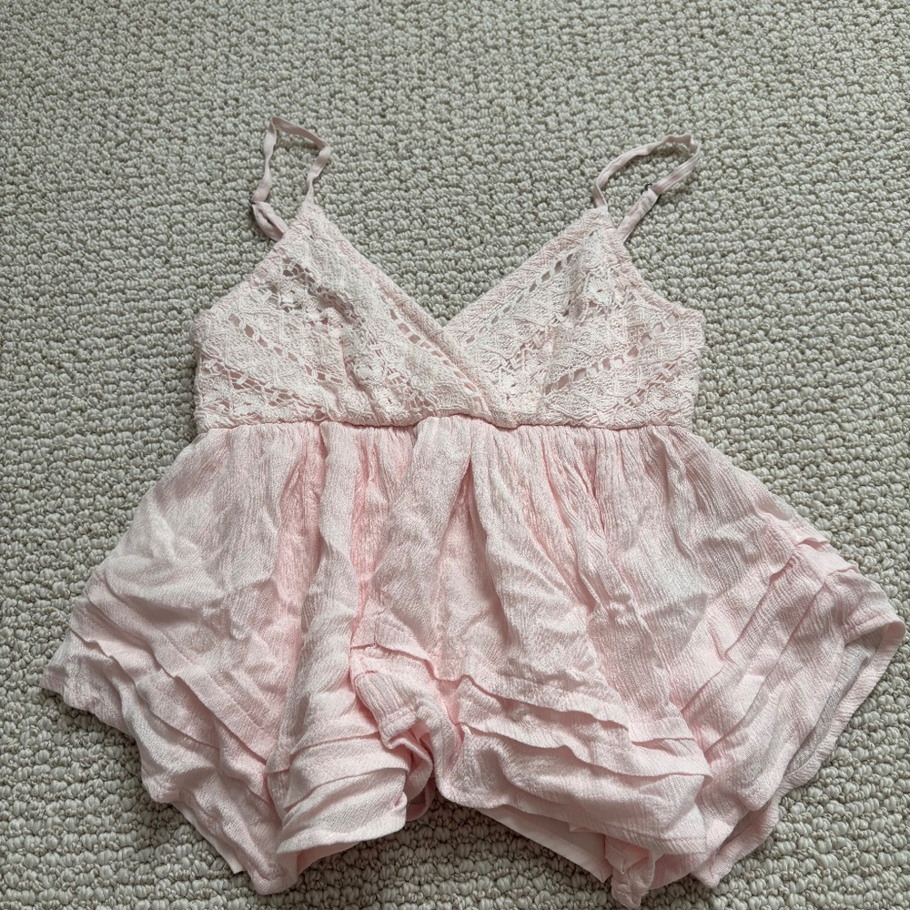 Hollister pink lace top